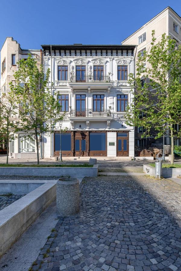 Holt Old Town Luxury Suites Bucarest Exterior foto